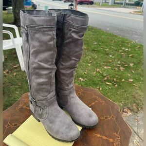 Gray Knee-High Boots with Buckle Detail